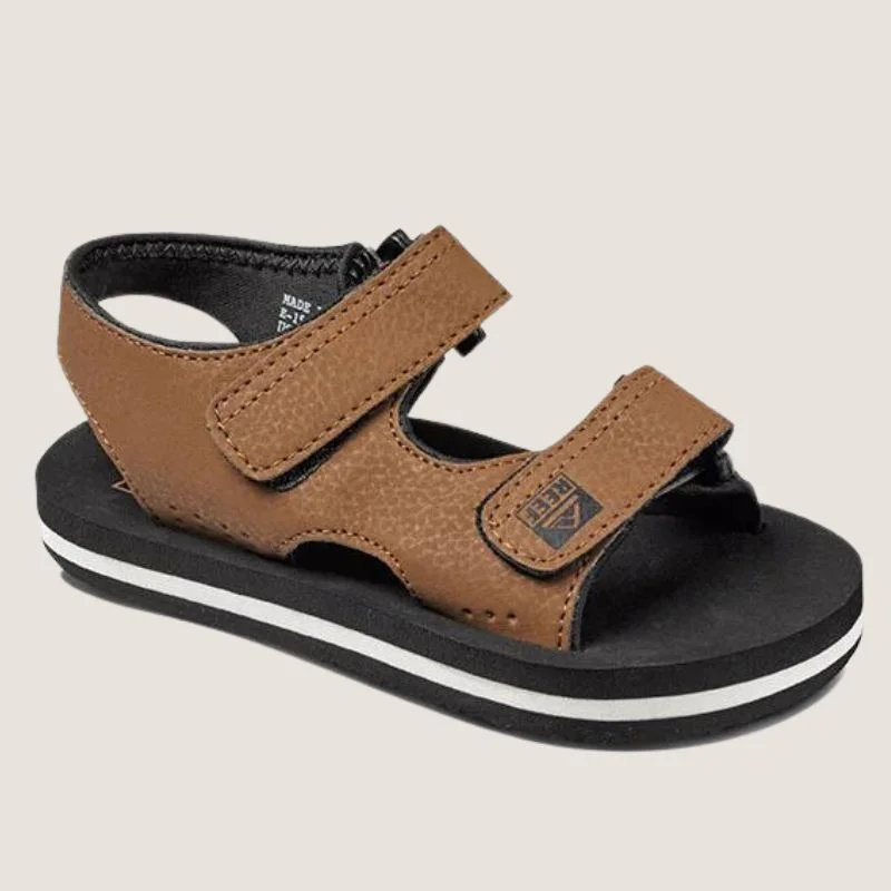 Men's sandals in a neutral color like black or brownReef Kids Grom Stomper Sandal