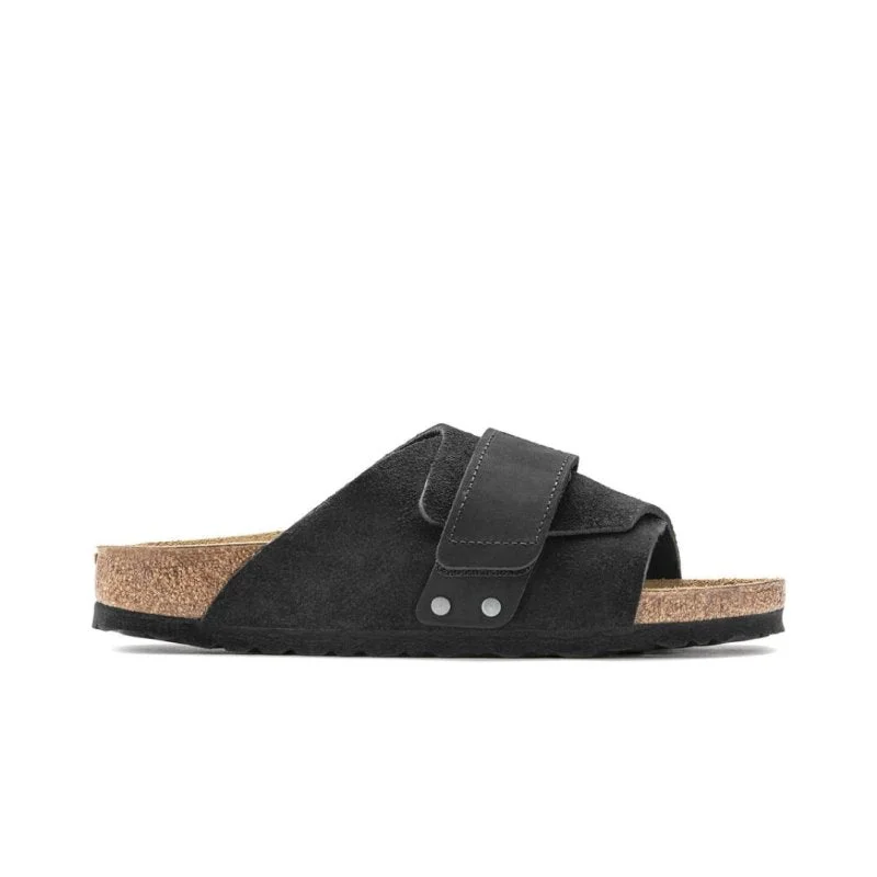 Men's sandals with a contrast stitching detailBirkenstock Kyoto - Black Suede