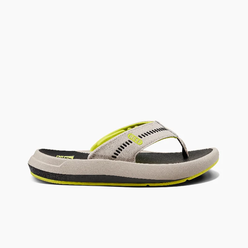 Men's sandals with a stretchy strap for a better fitCruiser