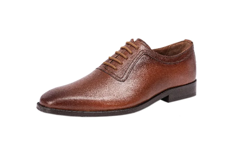 Men's Oxford shoes with a polished leather finishMacau - Calfi Crust - Vintage Tan