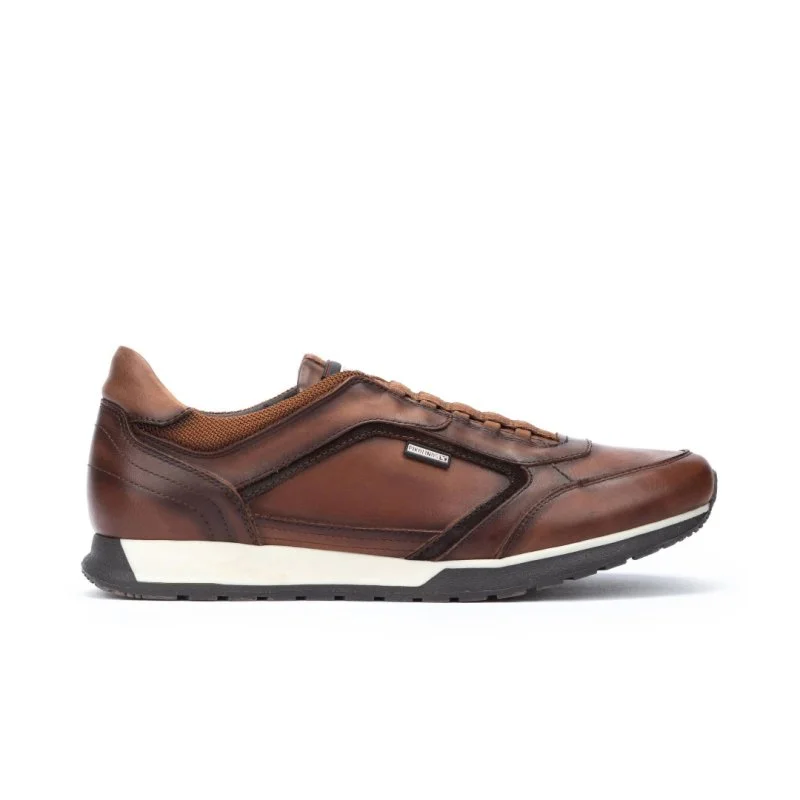 Men's Oxfords with a perforated leather strap for ventilationPikolinos Men's Cambil M5N-6247C1 - Cuero