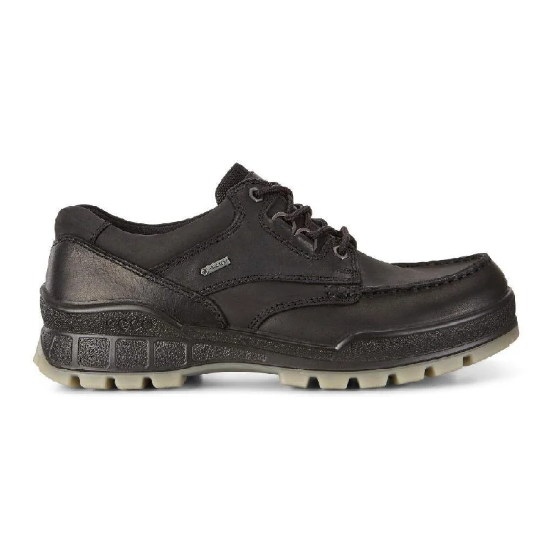 Men's Oxfords with a low - heeled design and a square toeECCO Men's 831714 Track 25 Lo Black Nubuck GORE-TEX Waterproof