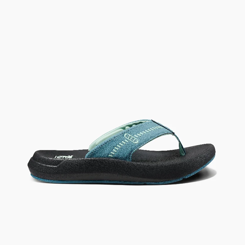 Men's sandals with a rubber sole for tractionCruiser