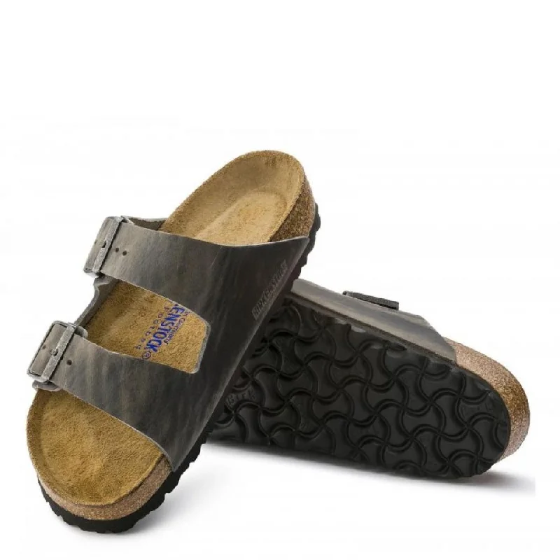 Men's sandals with a decorative buckle or charmArizona Soft Iron