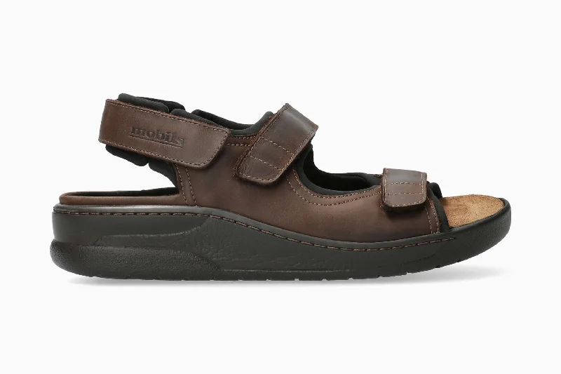 Men's leather sandals with an adjustable strapValden - Dark Brown