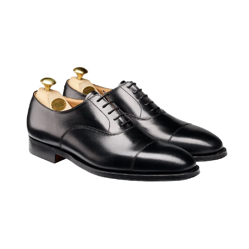 Men's Oxfords with a lace - up closure and a narrow fitConnaught Black Calf