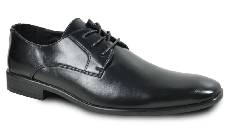 Brogue - perforated men's Oxfords for a traditional lookBravo King-1 Square Toe Dress Oxford