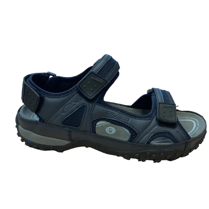 Men's sandals with a flexible sole for easy movementRegent Sirena Nubuk