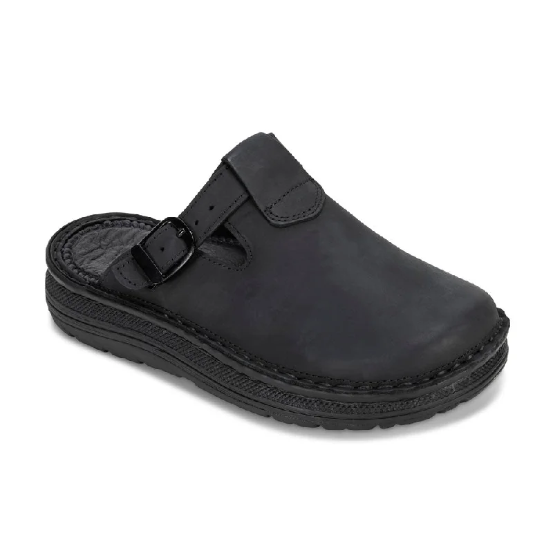 Men's sandals with a flexible sole for easy movementSawyer - Leather Clog-Toe Sandal | Black Nubuck