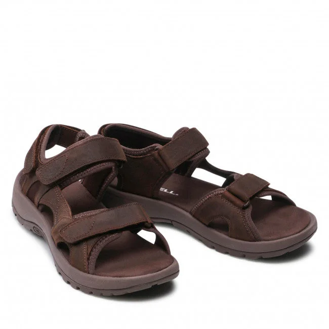 Men's sandals with a perforated leather upper for ventilationSandspur 2 Convert/Earth