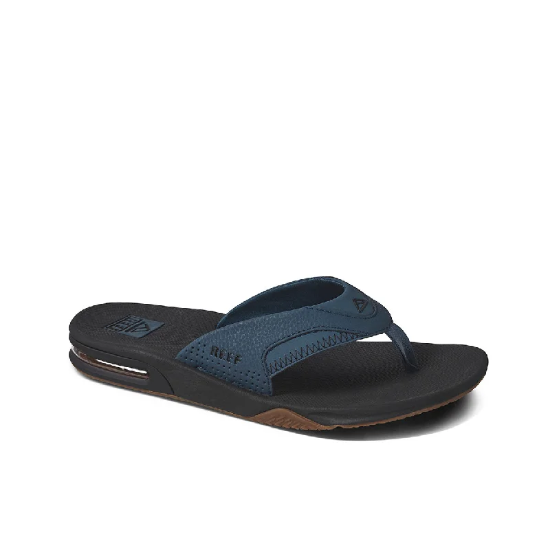 Men's sandals with a contrast stitching detailMens Fanning - Orion Black