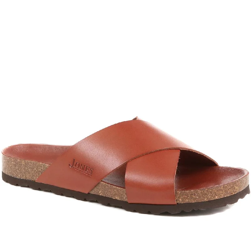 Men's sandals with a flexible sole for easy movementLeather Mule Sandals - WILMSLOW / 323 925