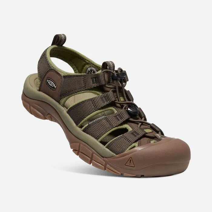 Men's sandals with a perforated leather upper for ventilationNewport H2 Olive Drab/Canteen