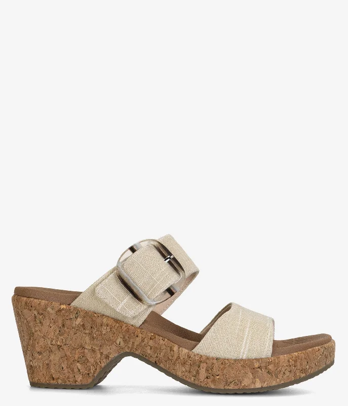 Men's sandals with a contrast stitching detailSkechers Brystol Cork Heel Sandals - Women