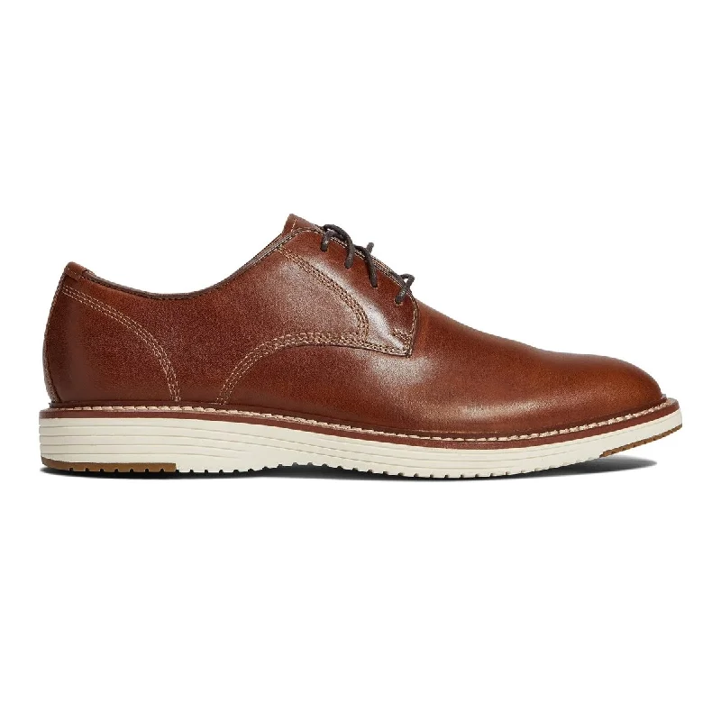 Men's Oxfords with a low - heeled design and a square toeJohnston & Murphy Men's Upton Plain Toe Tan Full Grain