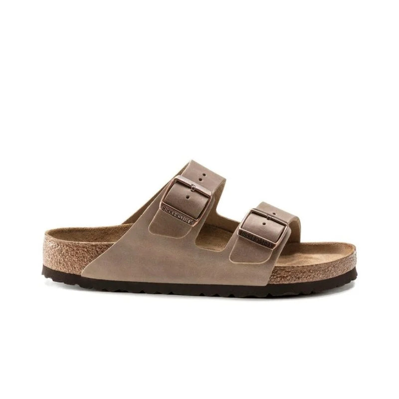 Men's sandals with a contrast stitching detailBirkenstock Arizona Soft Footbed - Tobacco Oiled Leather