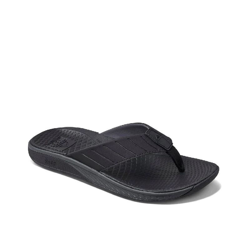 Men's sandals with a perforated leather upper for ventilationMens Deckhand  - Black