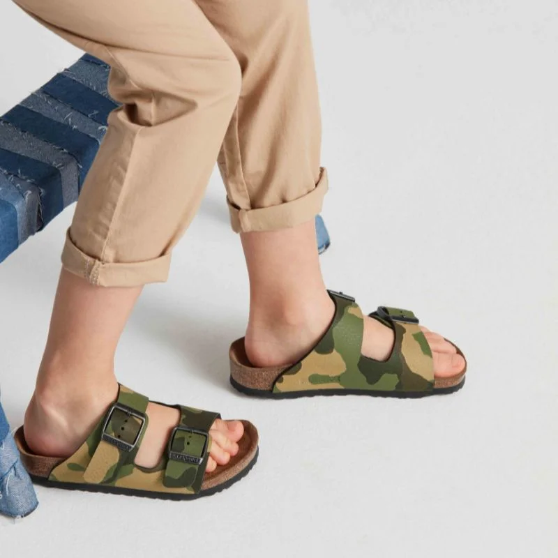 Men's sandals with a shock - absorbing insoleBirkenstock Arizona Narrow Kids Desert Soil