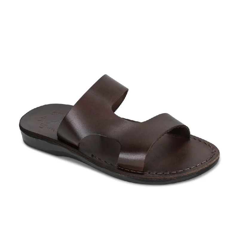 Men's sandals with a contrast stitching detailJune - Leather Side Strap Sandal | Brown