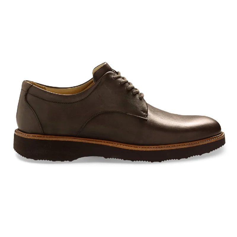 Men's Oxford shoes with a smooth leather upper and a leather soleSamuel Hubbard Men's Founder Chestnut Brown