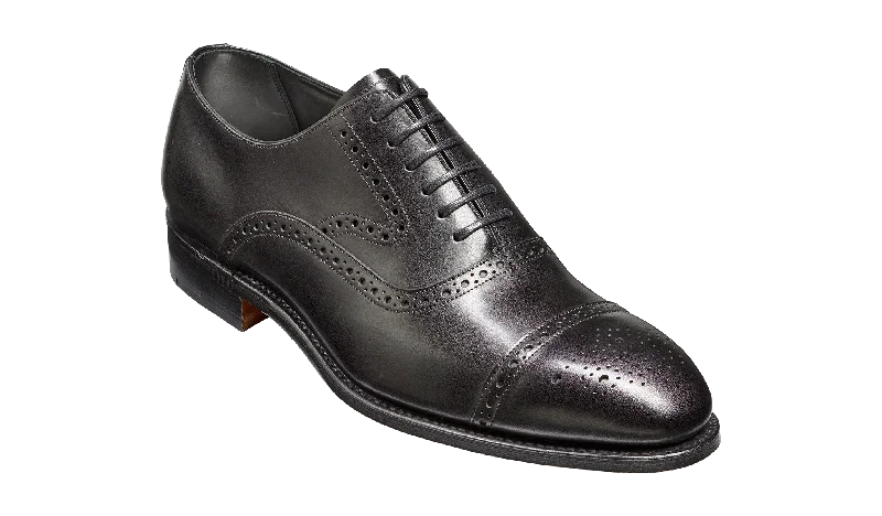 Men's Oxfords with a lace - up closure and a narrow fitLerwick - Black Calf