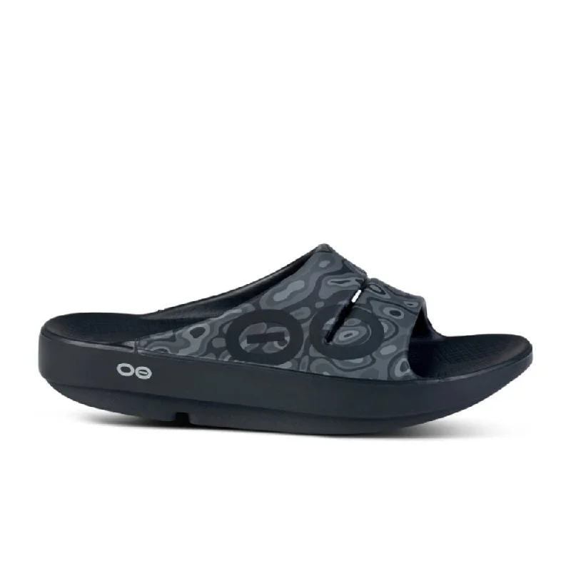 Men's leather sandals with an adjustable strapOOFOS OOahh Sport Slide - Black Water Camo