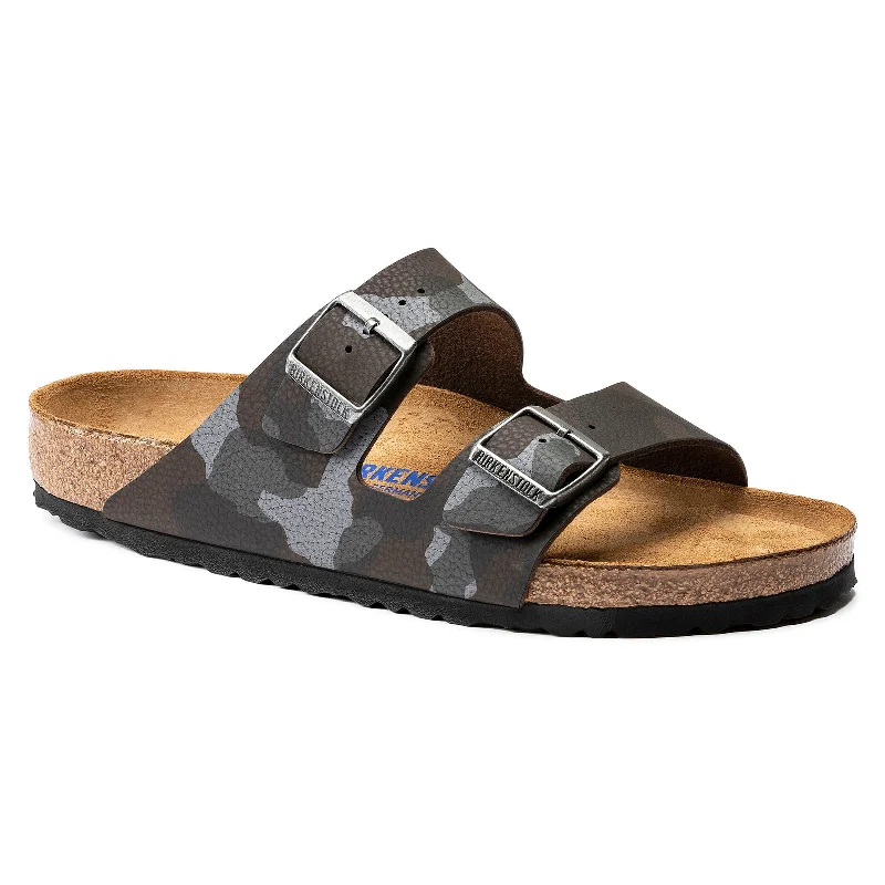 Men's sandals with a perforated leather upper for ventilationBirkenstock Arizona Desert Soil Soft Footbed