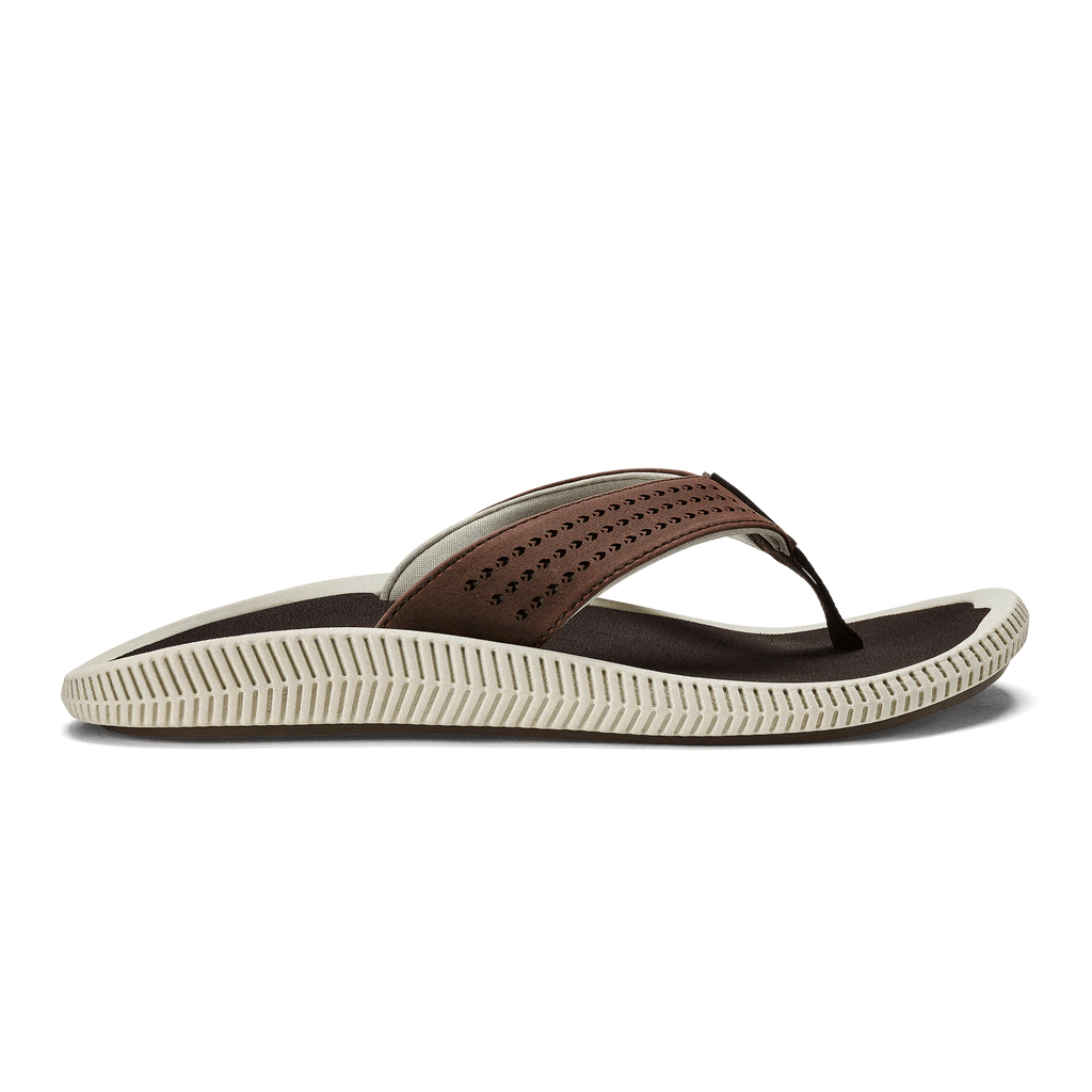 Flip - flop style men's sandals for beach wearOlukai Men's Ulele - Dark Wood