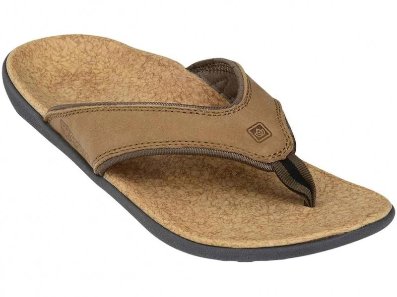 Men's sandals with a rubber sole for tractionSpenco Yumi Leather - Men's Sandal