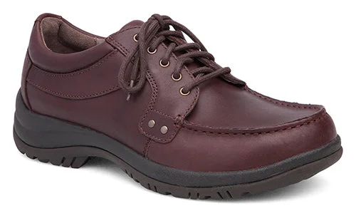 Men's Oxfords with a contrast stitching on the weltDansko Wyatt