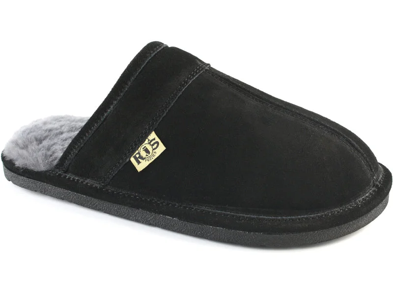 Men's sandals with a buckle closureCloud Nine Sheepskin - Men's Slipper