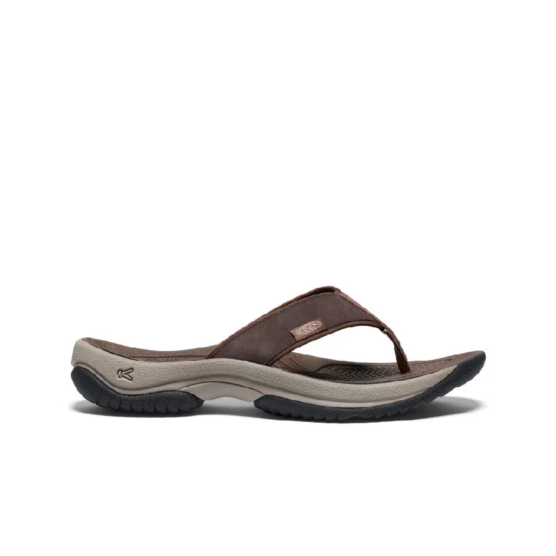 Men's sandals with a buckle closureMen's Kona Leather Flip-Flop  |  Java/Dark Earth