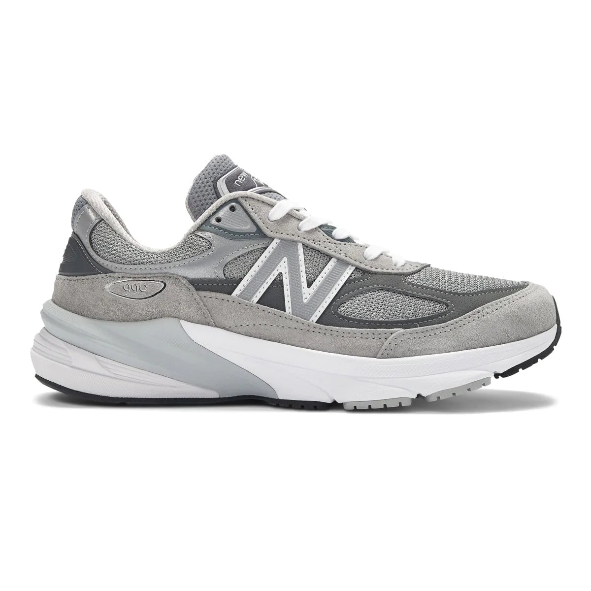 Men's Oxfords with a padded collar for a comfortable fitNew Balance Men's M990GL6 Grey