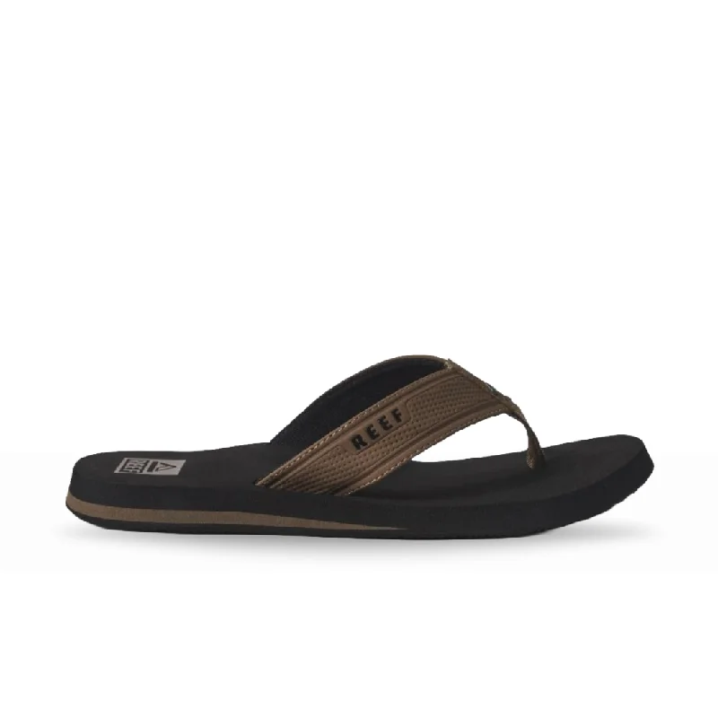 Men's sandals in a neutral color like black or brownReef Men's The Layback - Black/Tan