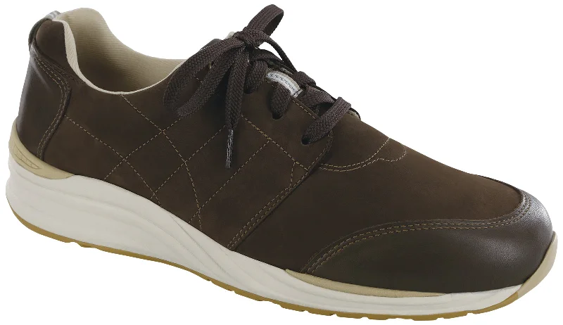 Men's Oxfords with a lace - up closure and a narrow fitSAS Venture