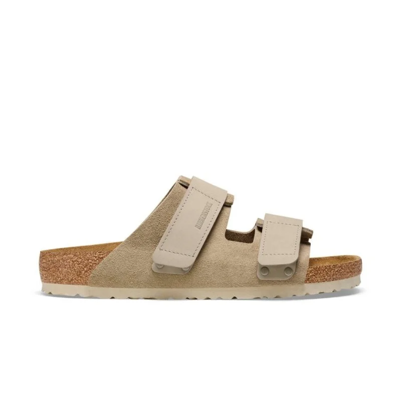 Men's sandals with a buckle closureBirkenstock Uji - Taupe Suede