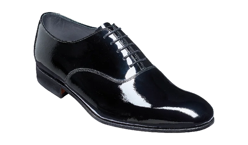 Men's Oxfords with a low - heeled design and a square toeMadeley - Black Patent