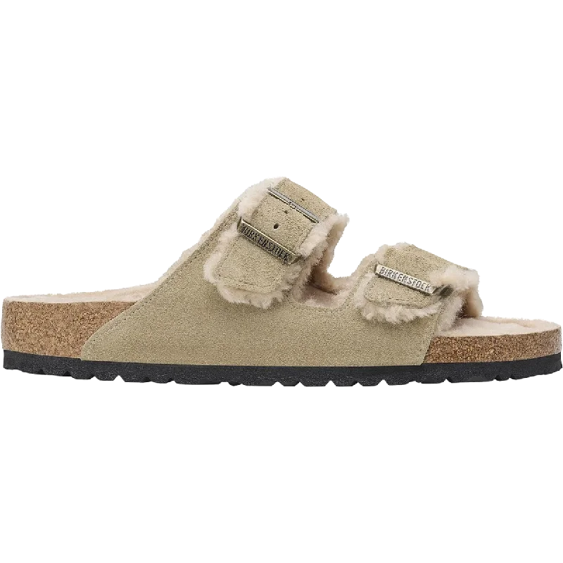 Men's sandals with a stretchy strap for a better fitWomen's Arizona Shearling - Medium/Narrow