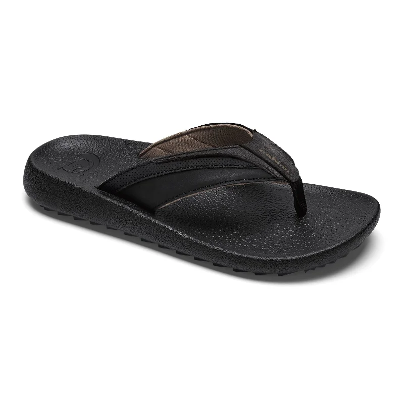 Men's sandals with a perforated leather upper for ventilationCompass™