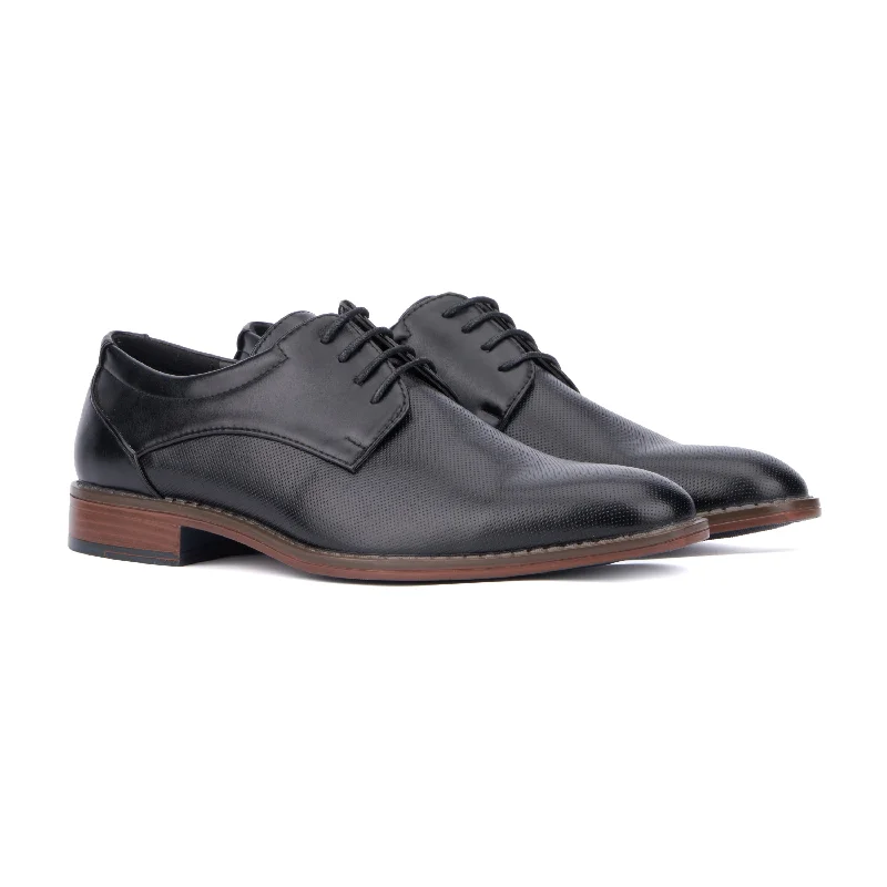 Men's Oxfords with a contrast stitching on the weltMen's Atwood Dress Shoe