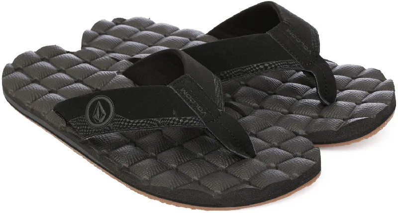 Men's sandals with a padded heelVolcom Men's Recliner Sandals - Black Destructo