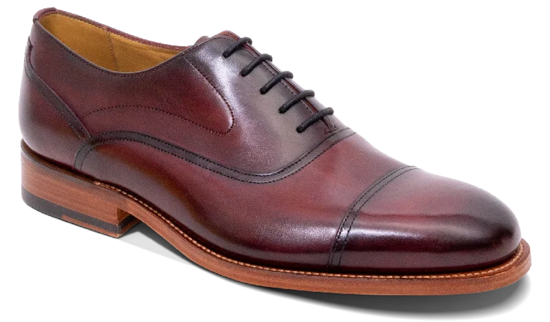 Men's Oxfords with a cap - toe design and a rubber heelCherwell- Hand Brushed Burgundy