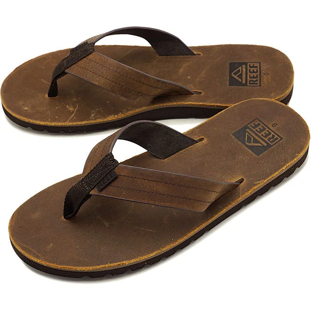 Men's sandals with a removable insole for cleaningReef Men's Voyage LE Dark Brown Sandal - DAB