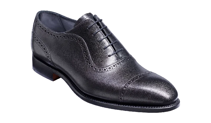 Brogue - perforated men's Oxfords for a traditional lookNewmarket - Black Calf