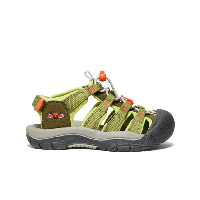 Men's sandals with a shock - absorbing insoleLittle Kids' Newport Boundless Sandal  |  Dark Olive/Scarlet Ibis