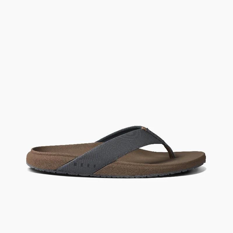 Men's sandals with a durable outer soleThe Raglan