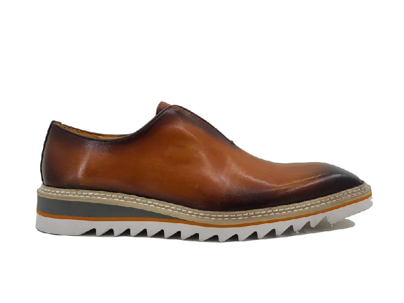 Carrucci KS550-08 Laceless Loafer with Contrast Color Sole - Cognac